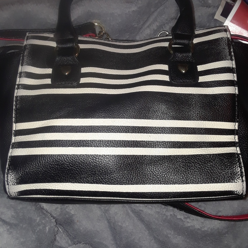 Handbag - Picture 2 of 3